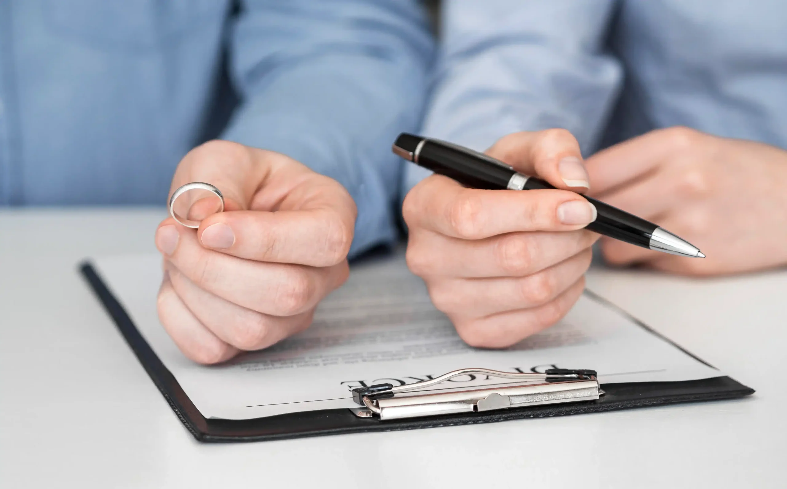 he firmado un convenio de divorcio y no quiero ratificar que puede pasar
