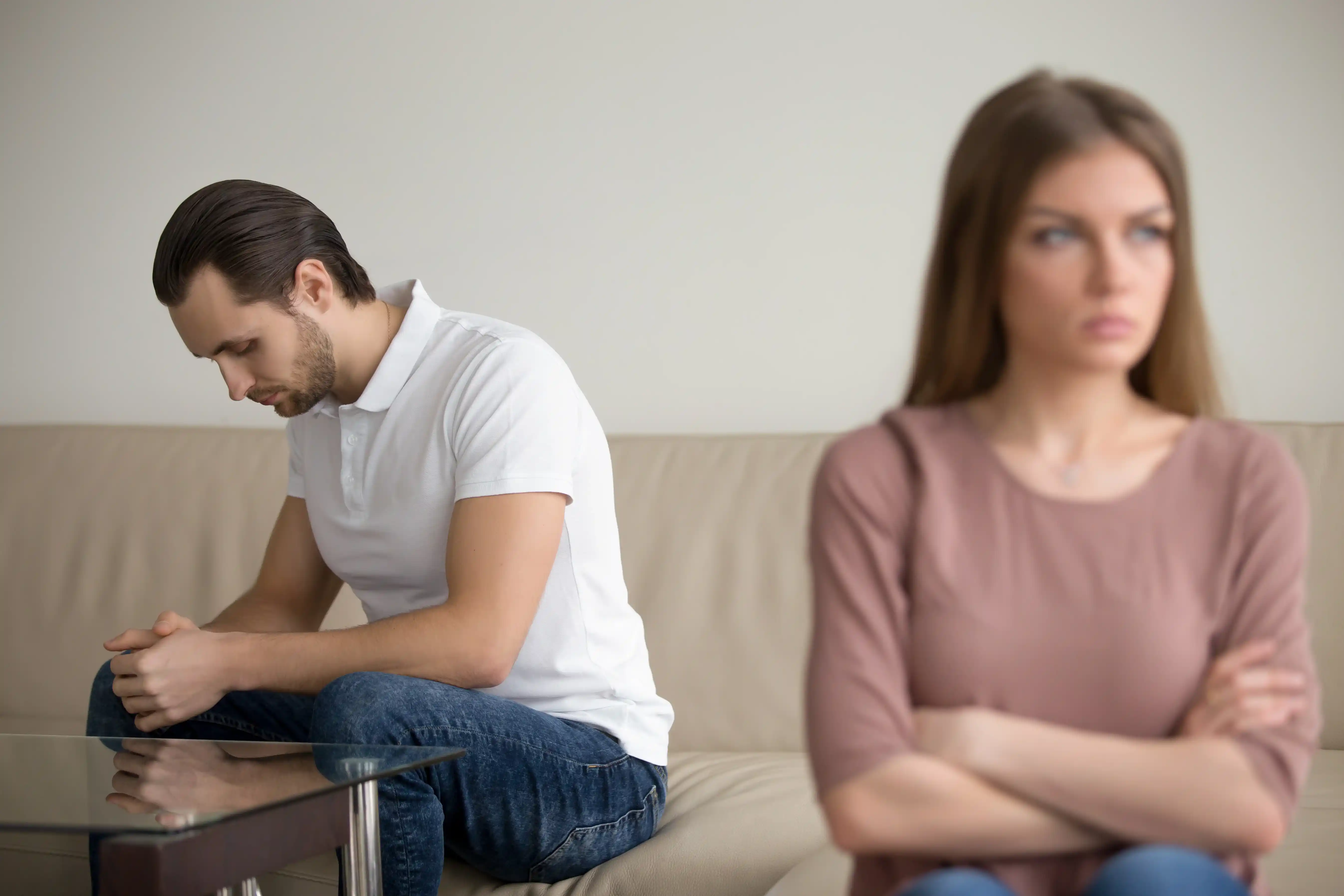 divorcio cuando uno está fuera del país